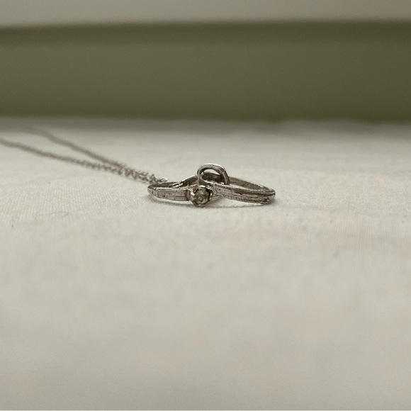 MARRIAGE RINGS NECKLACE, VINTAGE - Picture 4 of 5